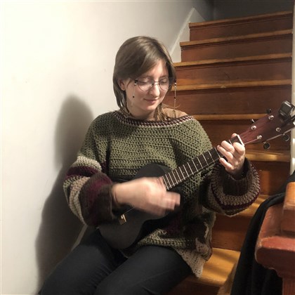 Tori Mittelholtz Ukulele teacher